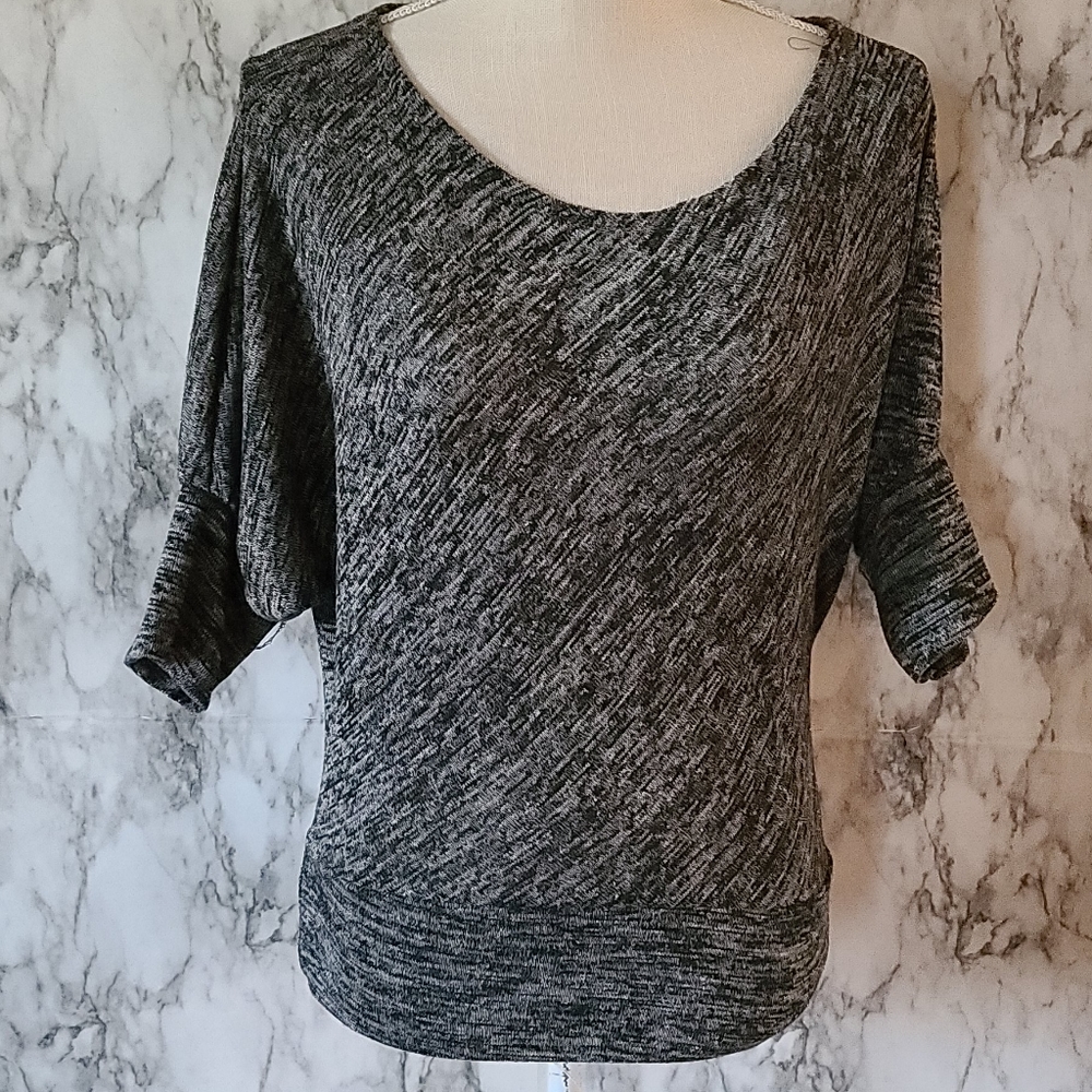 Voice dolman top size medium